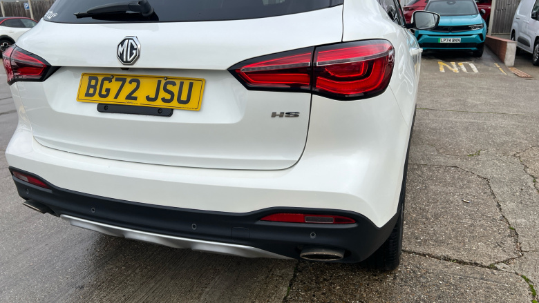 MG Hs 1.5 T-GDI Exclusive 5dr DCT Petrol Hatchback